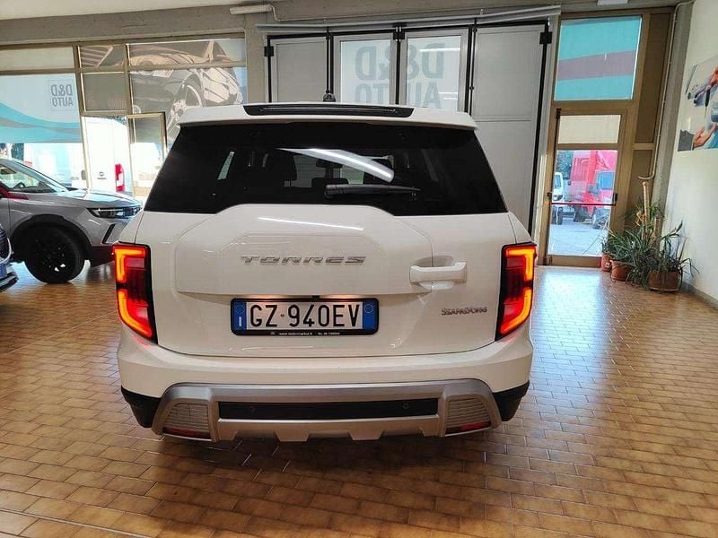 Usata Ssangyong (KGM) Torres 163 CV (119 kW) 2025 Bianco SUV