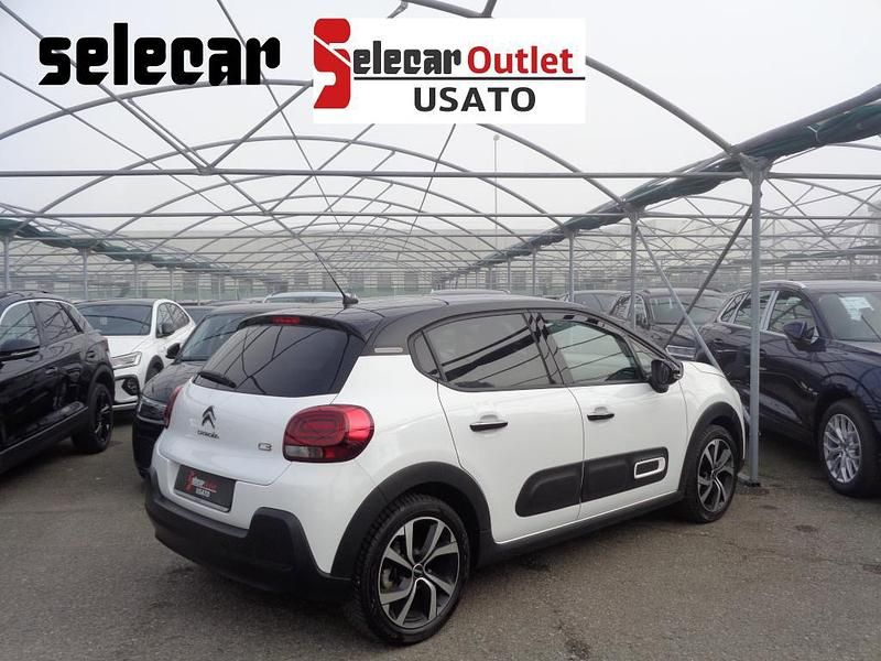 Usata Citroën C3 Shine 102 CV (75 kW) 2024 Bianco/tetto nero Berlina