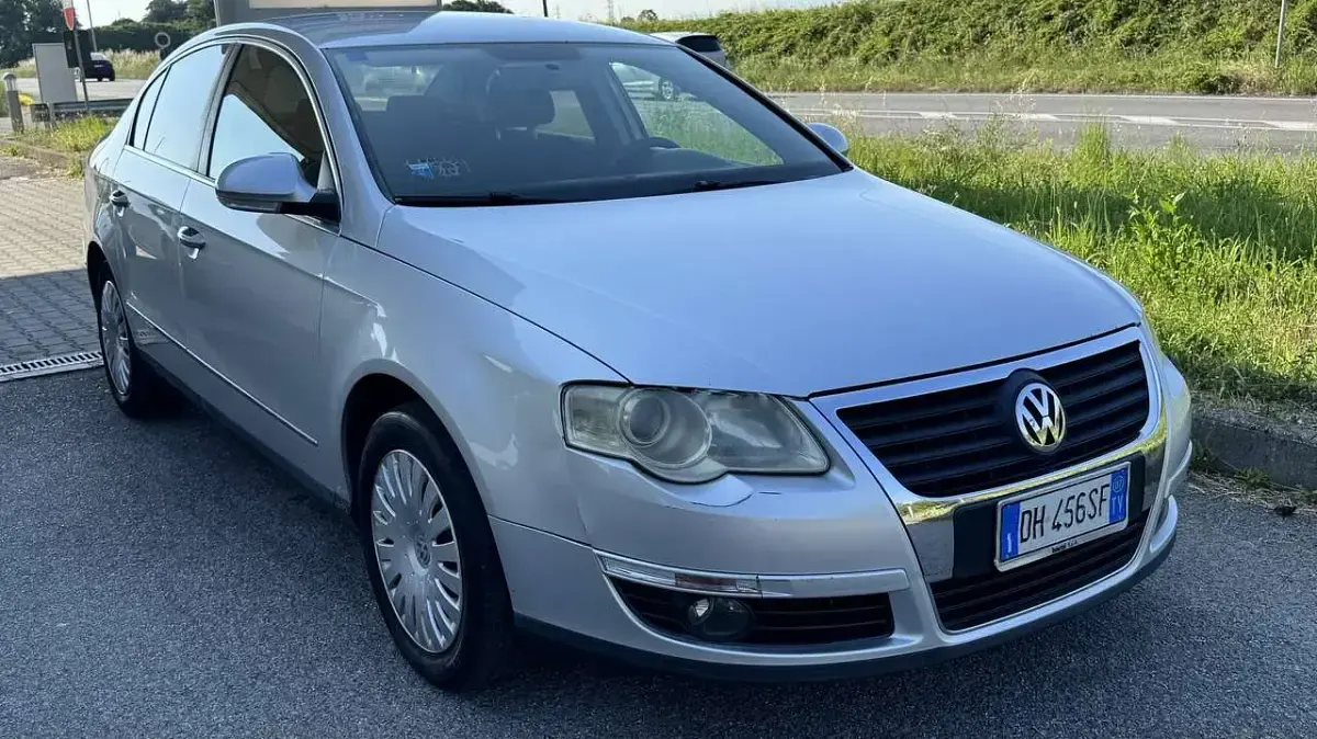 Usata VW Passat Comfortline 105 CV (77 kW) 2007 Other Berlina