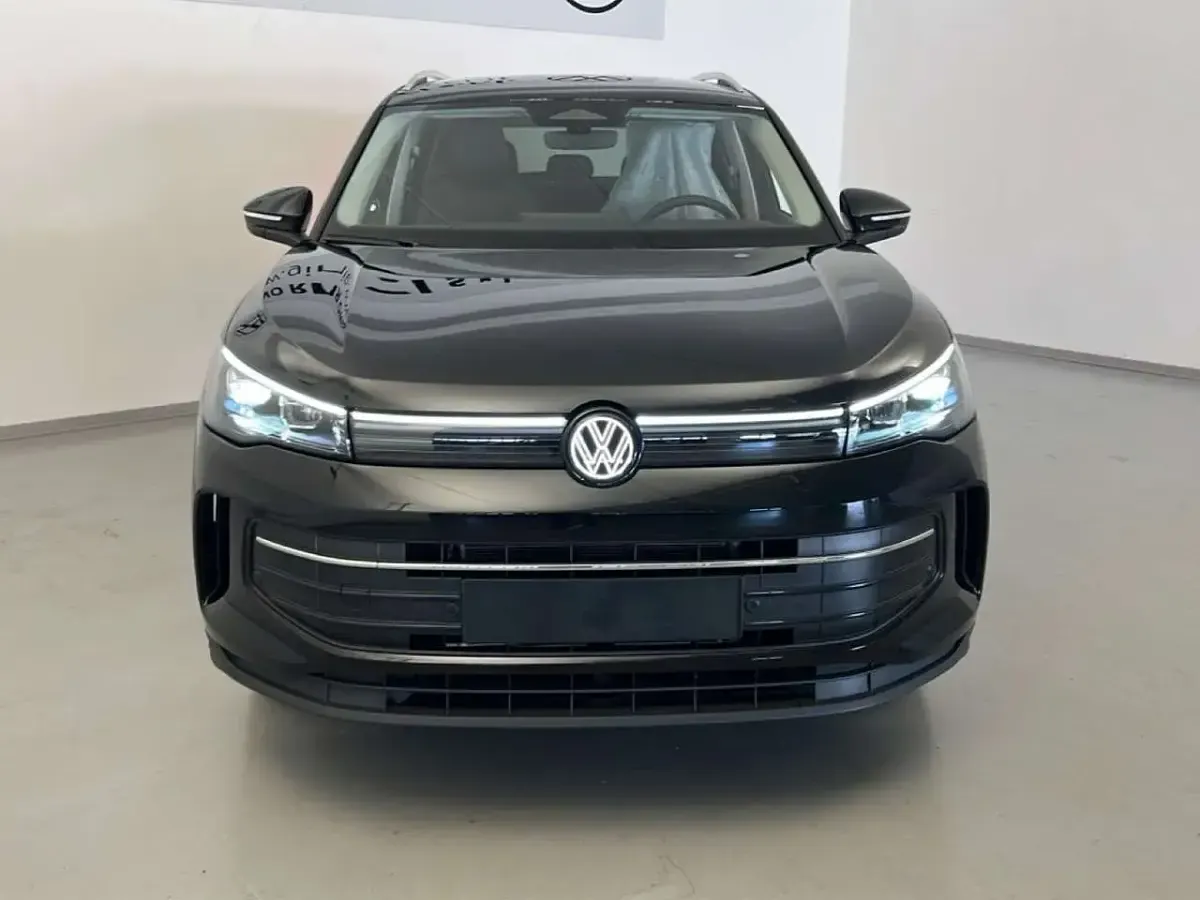 Neu VW Tiguan Edition 150 PS (110 kW) 2026 Schwarz SUV