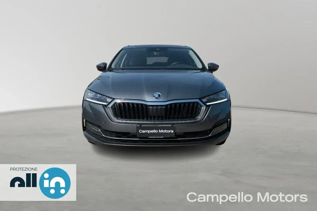 Usata Skoda Octavia Style 116 CV (85 kW) 2023 Grigio scuro met. Station wagon
