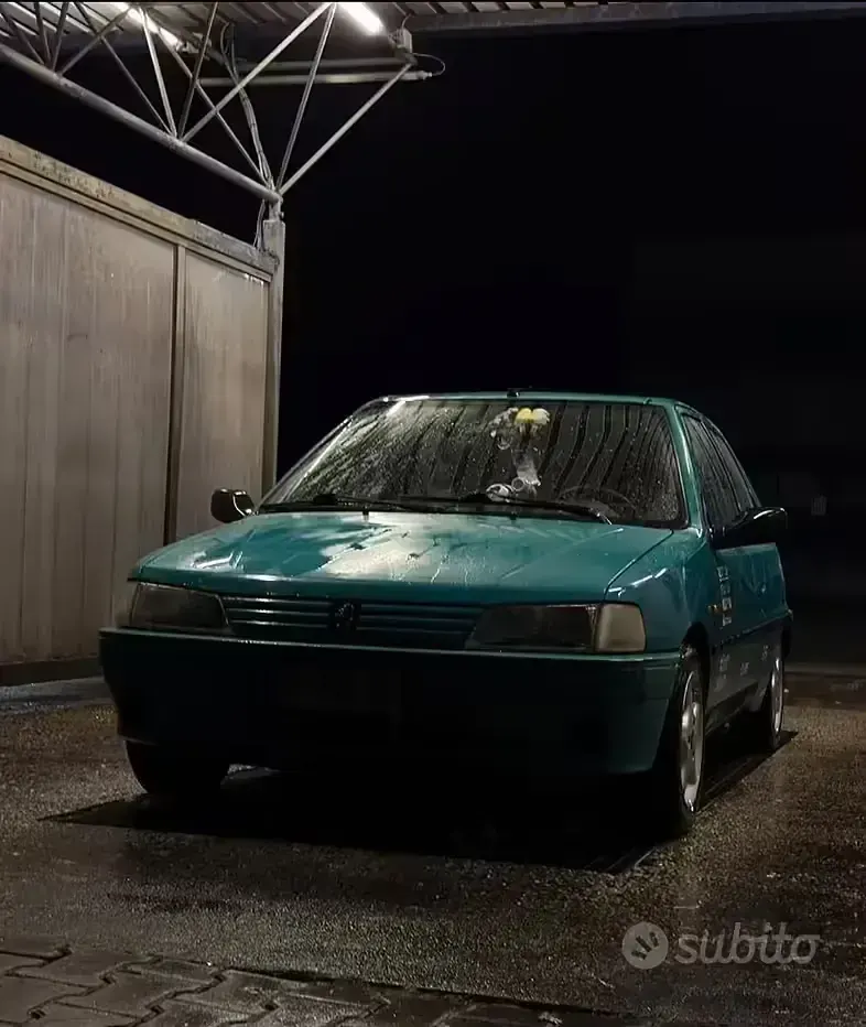 Usata Peugeot 106 50 CV (36 kW) 1995 Blu Utilitaria