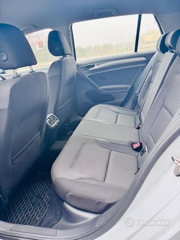 Usata VW Golf VII Business 116 CV (85 kW) 2018 Grigio Berlina