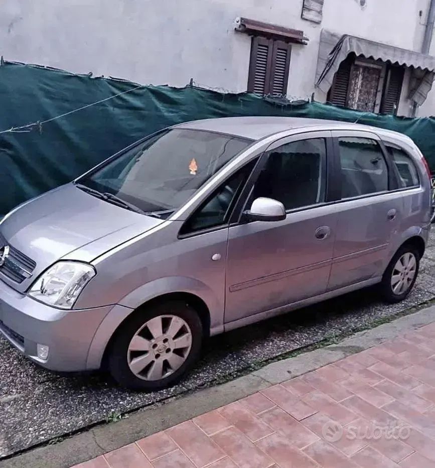 Usata Opel Meriva 101 CV (74 kW) 2003 Grigio Monovolume