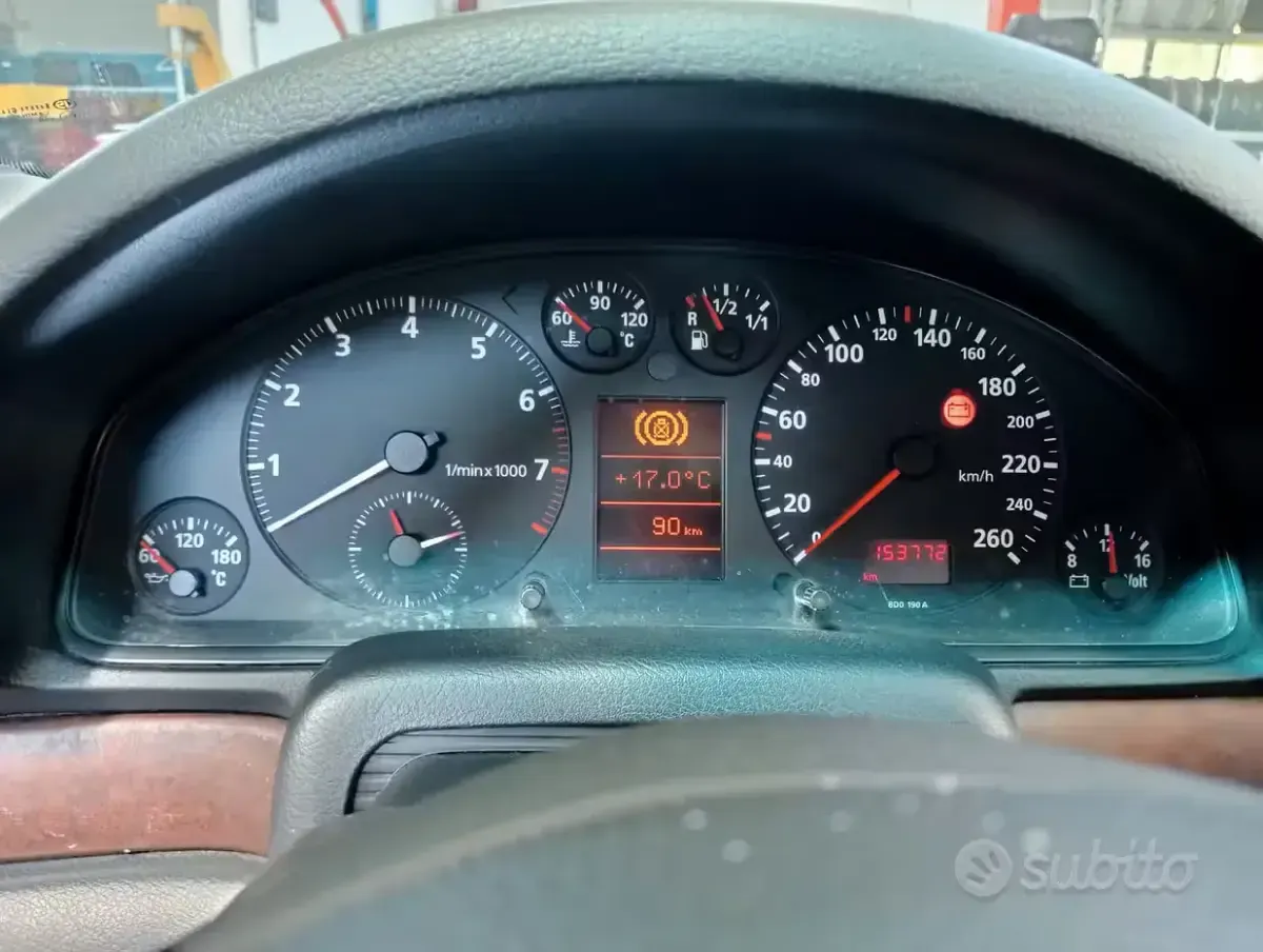 Usata Audi A4 S-Line 150 CV (110 kW) 1995 Bianco Berlina