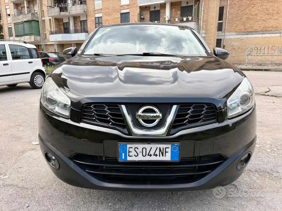 Usata Nissan Qashqai 131 CV (96 kW) 2013 Nero SUV