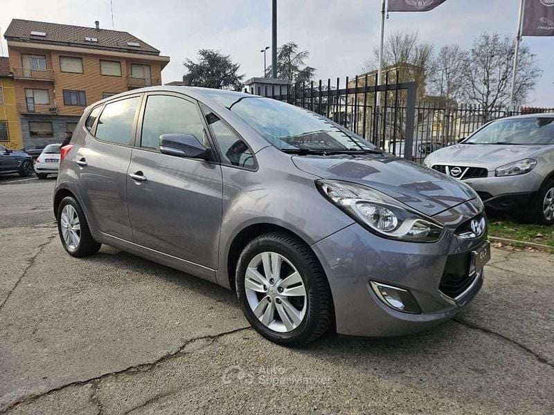 Usata Hyundai ix20 Comfort 116 CV (85 kW) 2012 Grigio Utilitaria
