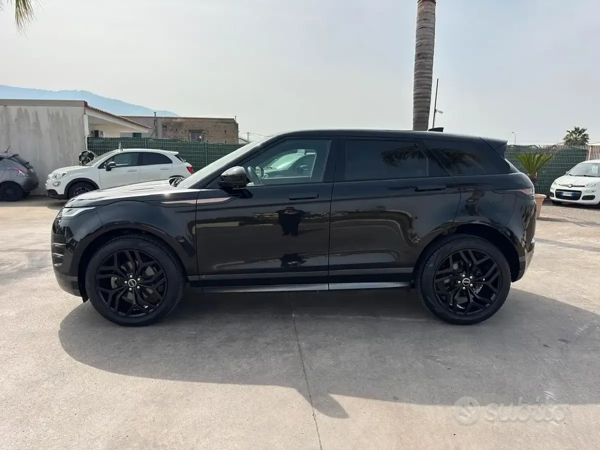 Usata Land Rover Range Rover evoque R-Dynamic 163 CV (119 kW) 2021 Nero SUV