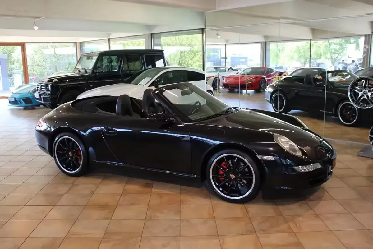 Usata Porsche 997 354 CV (260 kW) 2007 Nero Cabrio