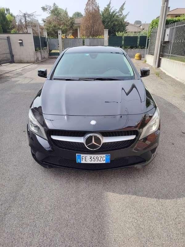Usata Mercedes CLA220 Shooting Brake Premium 177 CV (130 kW) 2016 Nero Station wagon