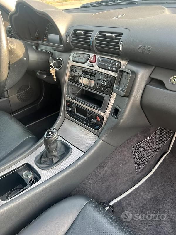 Usata Mercedes C200 2001 Grigio Coupé