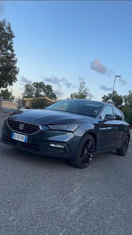 Usata 2021 Seat Leon Tre volumi | 17.500 € (Buon prezzo) - Immagine 1/4