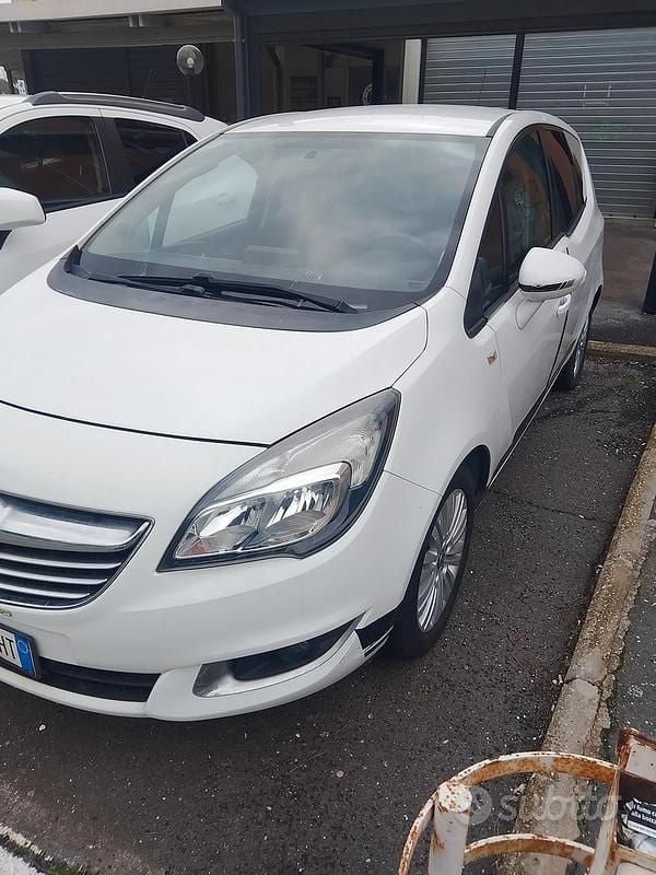 Usata Opel Meriva 2014 Bianco Monovolume