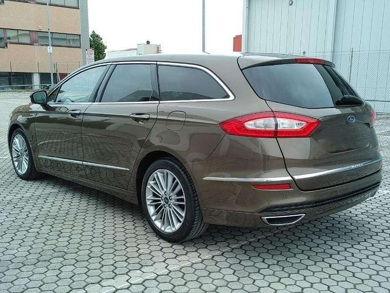 Usata Ford Mondeo Vignale 179 CV (131 kW) 2016 Marrone Station wagon