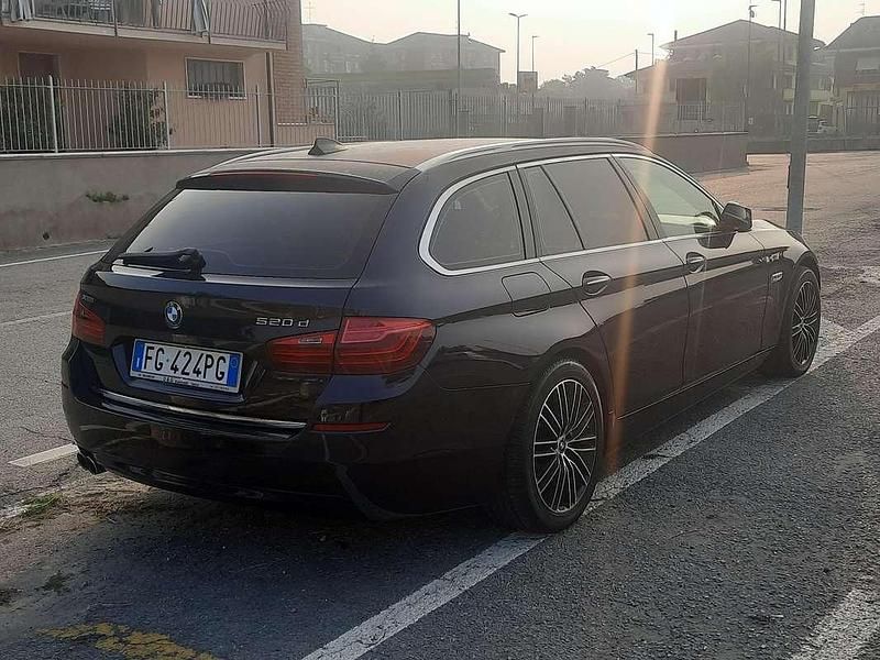 Usata BMW 520 Luxury Line 190 CV (139 kW) 2016 Station wagon