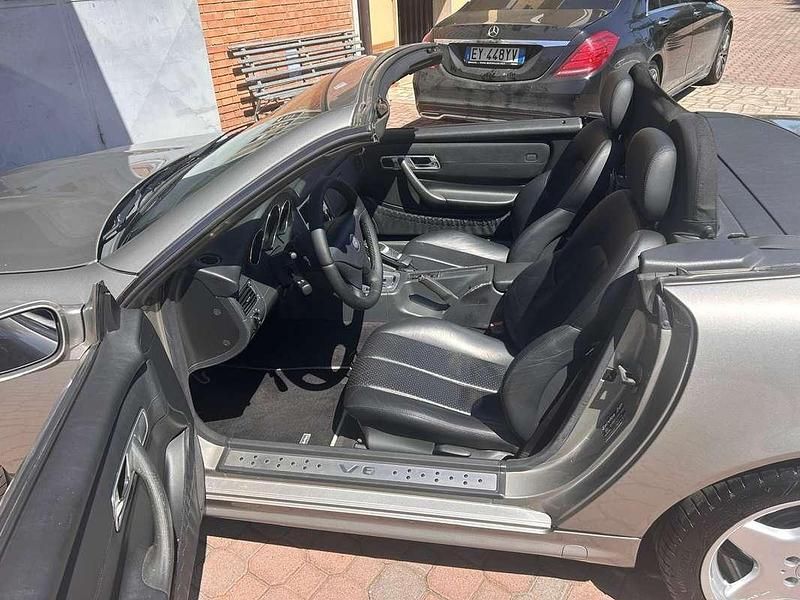 Usata Mercedes SLK320 AMG 354 CV (260 kW) 2002 Cabrio