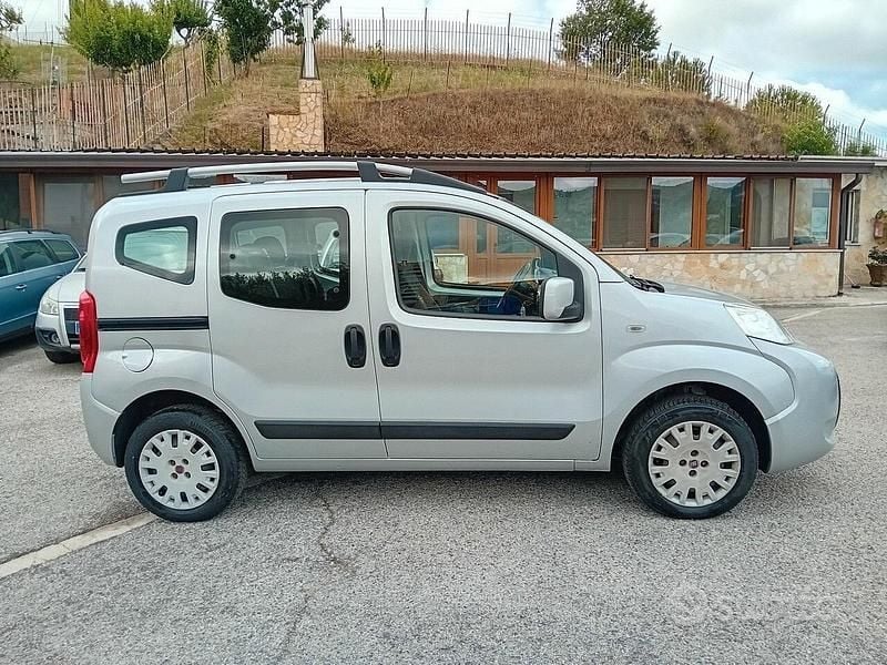 Usata Fiat Qubo Active 77 CV (56 kW) 2012 Grigio Monovolume