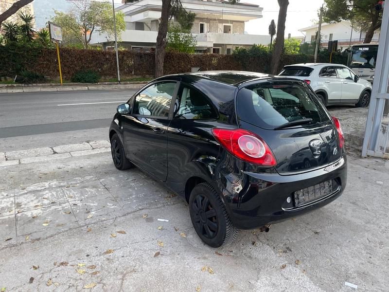 Usata Ford Ka Titanium 69 CV (50 kW) 2012 Nero Utilitaria
