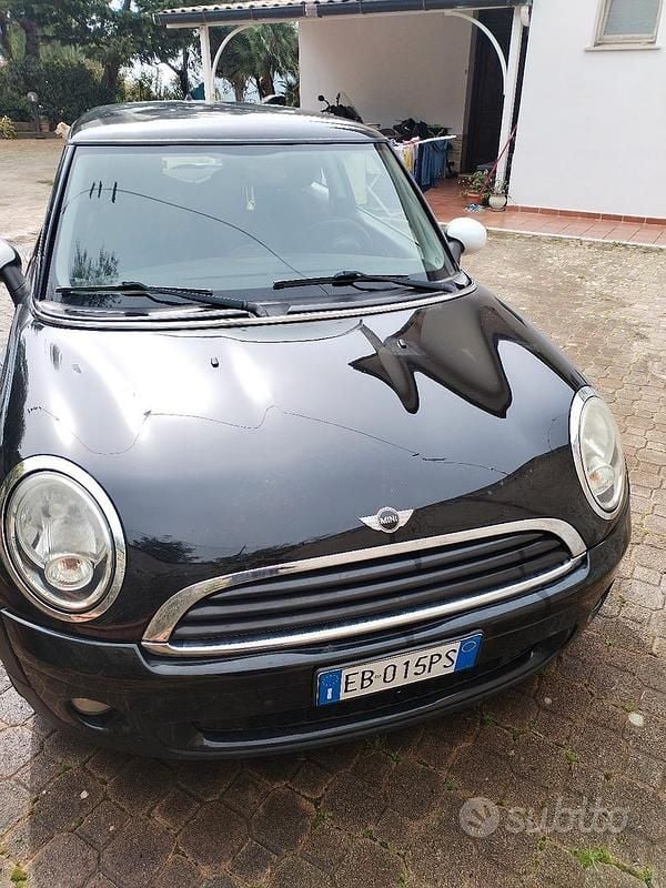 Begagnad Mini ONE 95 HK (69 kW) 2010 Svart Halvkombi