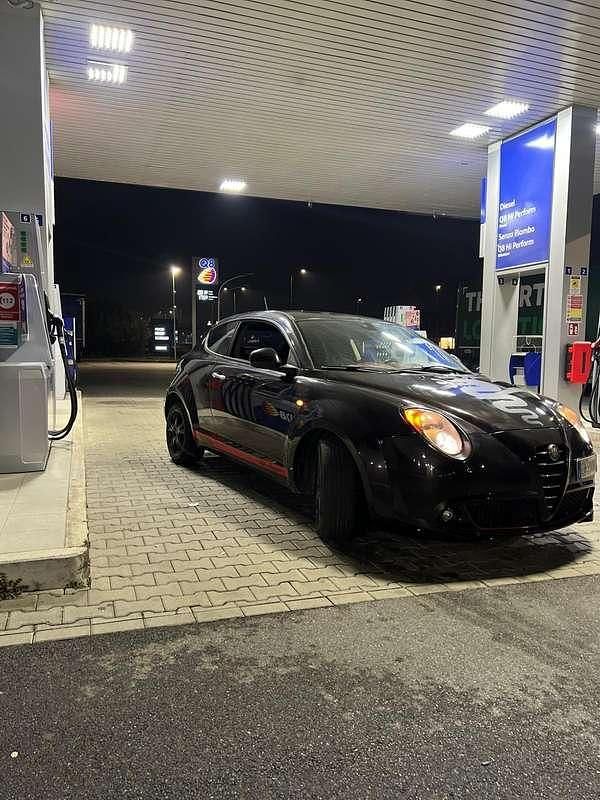 Second-hand Alfa Romeo MiTo Distinctive 95 CP (69 kW) 2011 Hatchback