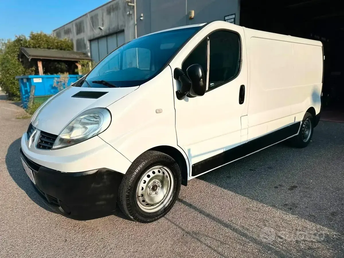 Usata Renault Trafic 115 CV (84 kW) 2013 Bianco Monovolume