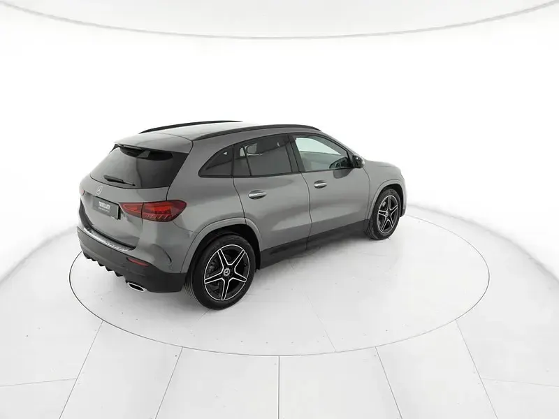 Usata Mercedes GLA200 Advanced Plus 150 CV (110 kW) 2025 Grigio SUV
