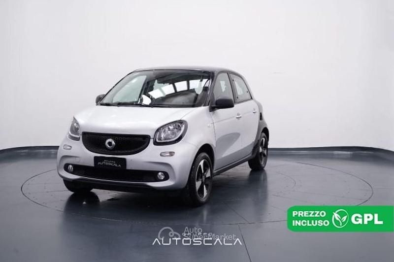 Nero Usata 2018 Smart ForFour Passion Utilitaria | 13.990 € (Molto cara) - Immagine 1/4