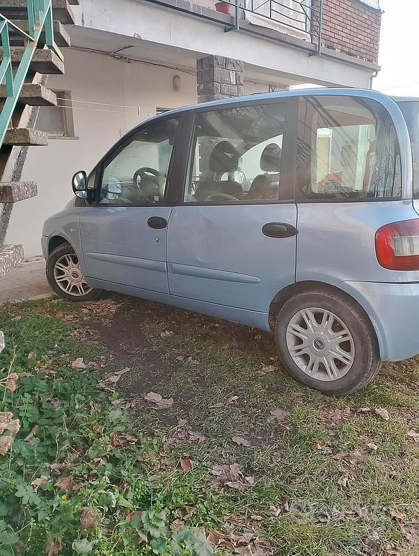 Usata Fiat Multipla 2004 Blu Monovolume