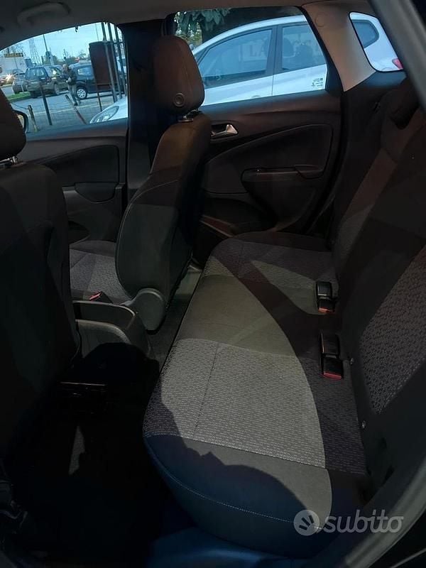 Usata Opel Crossland X Innovation 99 CV (72 kW) 2018 Nero SUV