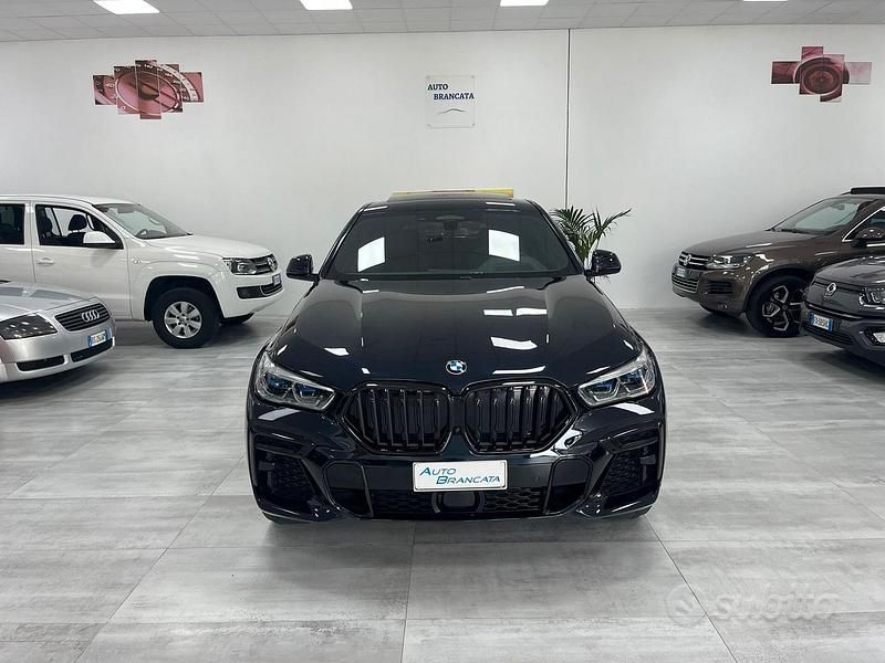 Usata BMW X6 M Sport 286 CV (210 kW) 2021 Blu/azzurro SUV