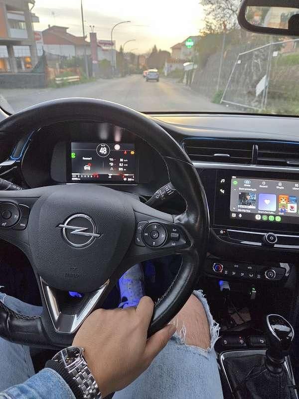 Usata Opel Corsa Elegance 101 CV (74 kW) 2021 Utilitaria