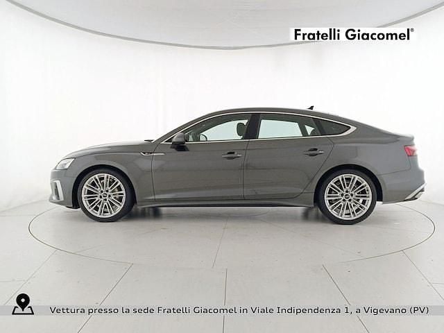 Nuova Audi A5 S-Line 204 CV (150 kW) 2025 Grigio daytona perla
