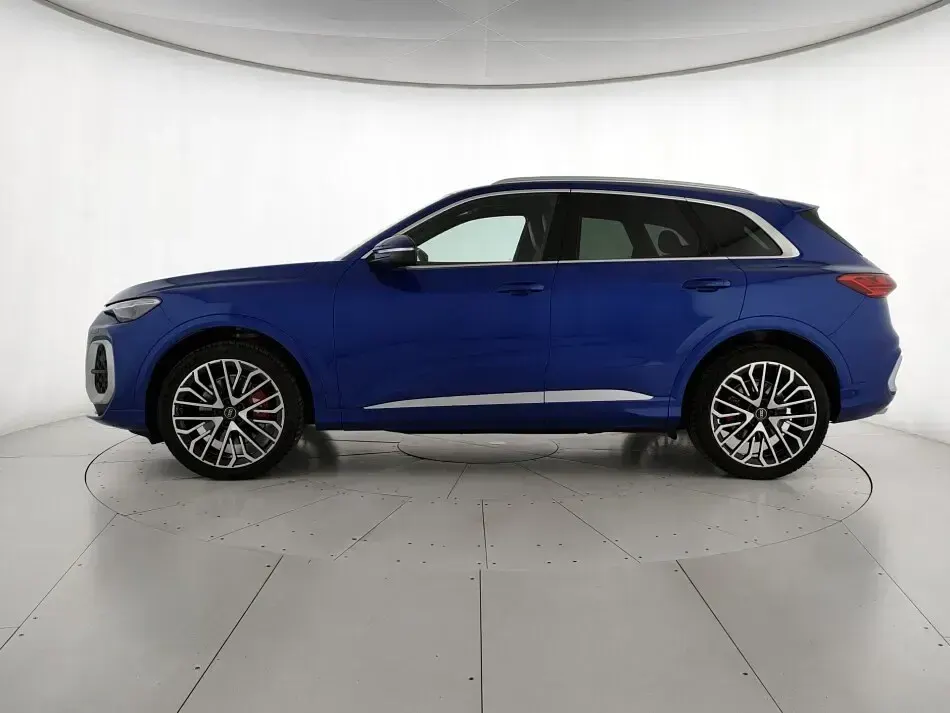 Usata Audi SQ5 Comfort 367 CV (269 kW) 2025 Blu ultra metallizzato SUV