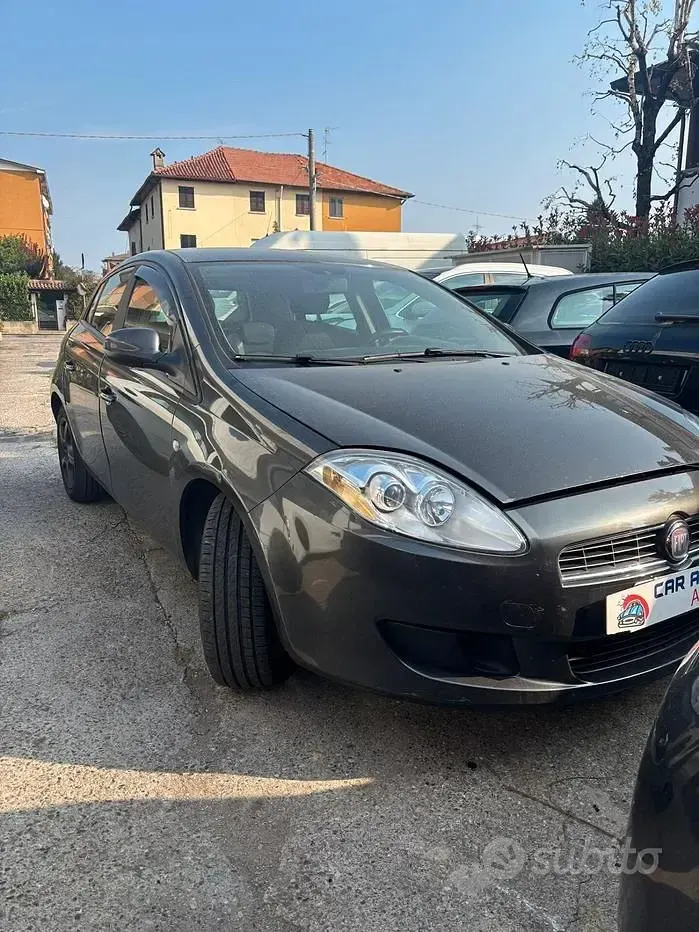 Usata Fiat Bravo Emotion 90 CV (66 kW) 2010 Grigio Utilitaria