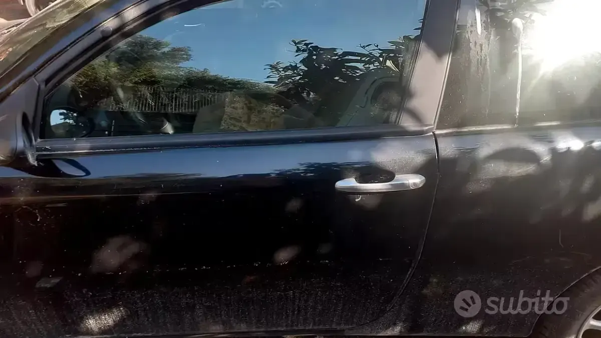 Usata Alfa Romeo 147 105 CV (77 kW) 2006 Nero Utilitaria