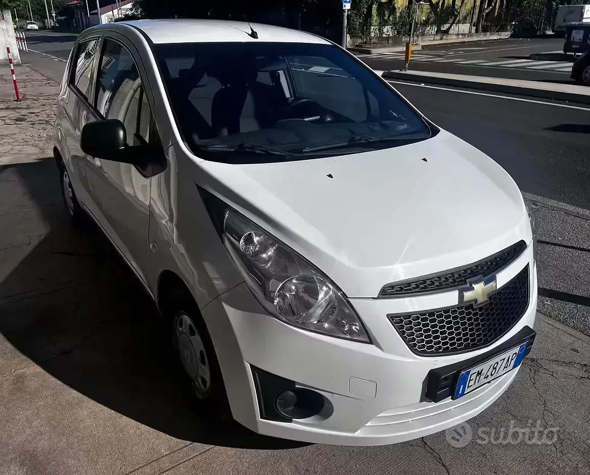 Usata Chevrolet Spark 81 CV (59 kW) 2012 Bianco Utilitaria