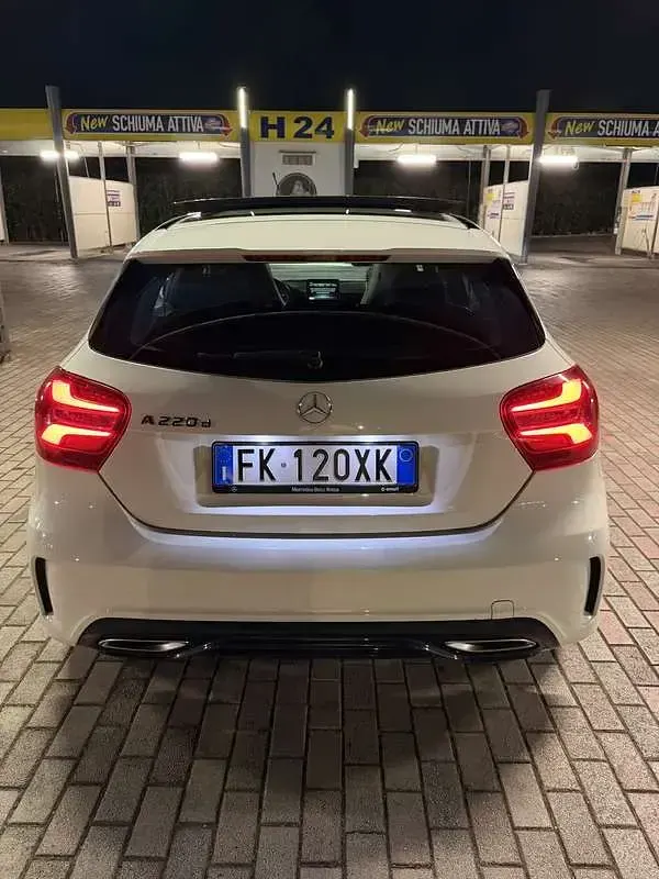Usata Mercedes A220 Premium 177 CV (130 kW) 2017 Utilitaria