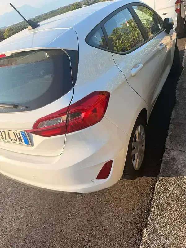 Usata Ford Fiesta Business Edition 86 CV (63 kW) 2020 Bianco Utilitaria