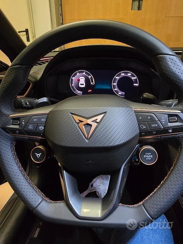 Usata Cupra Leon 150 CV (110 kW) 2025 Grigio Berlina