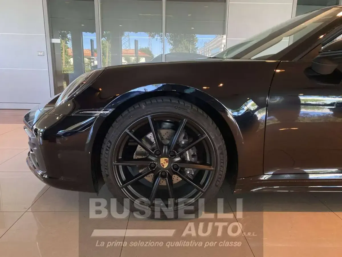 Usata Porsche 911 Carrera 4 Cabriolet Sport 385 CV (283 kW) 2023 Nero jet Cabrio