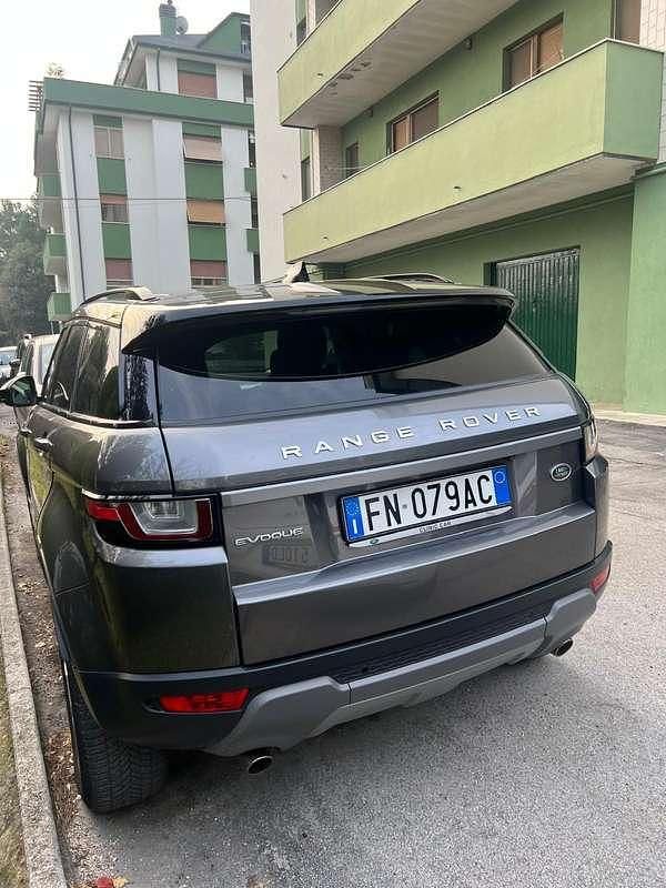 Usata Land Rover Range Rover evoque 150 CV (110 kW) 2018 Grigio SUV
