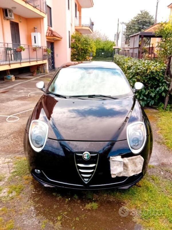 Usata Alfa Romeo MiTo 77 CV (56 kW) 2012 Nero Utilitaria