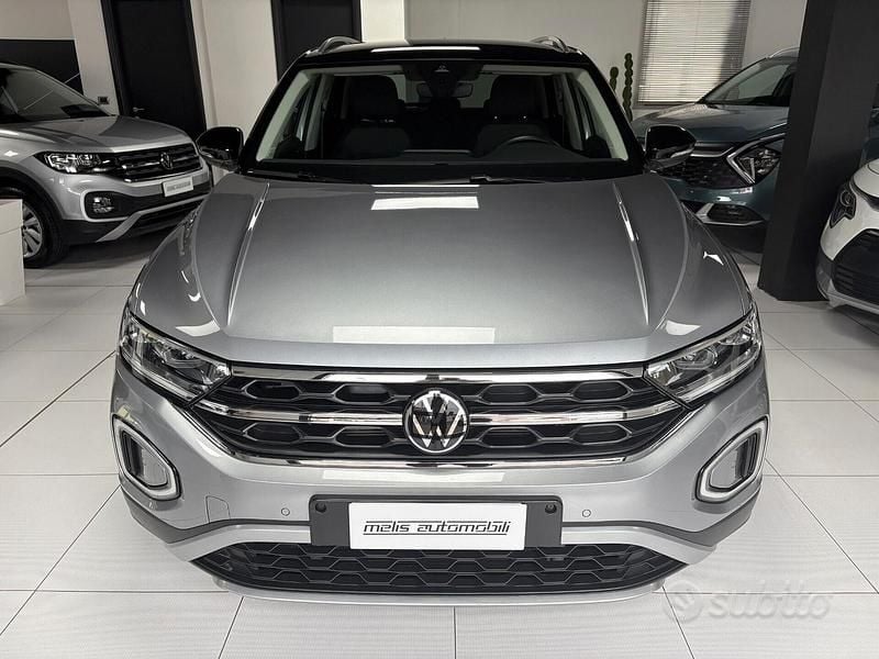 Usata VW T-Roc Style 150 CV (110 kW) 2023 Grigio SUV