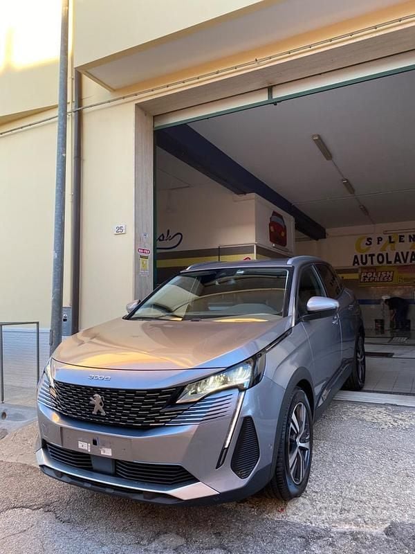 Usata Peugeot 3008 Allure 130 CV (95 kW) 2021 Grigio Station wagon