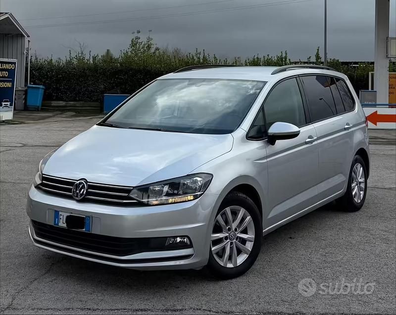 Usata VW Touran Business 150 CV (110 kW) 2017 Grigio Monovolume