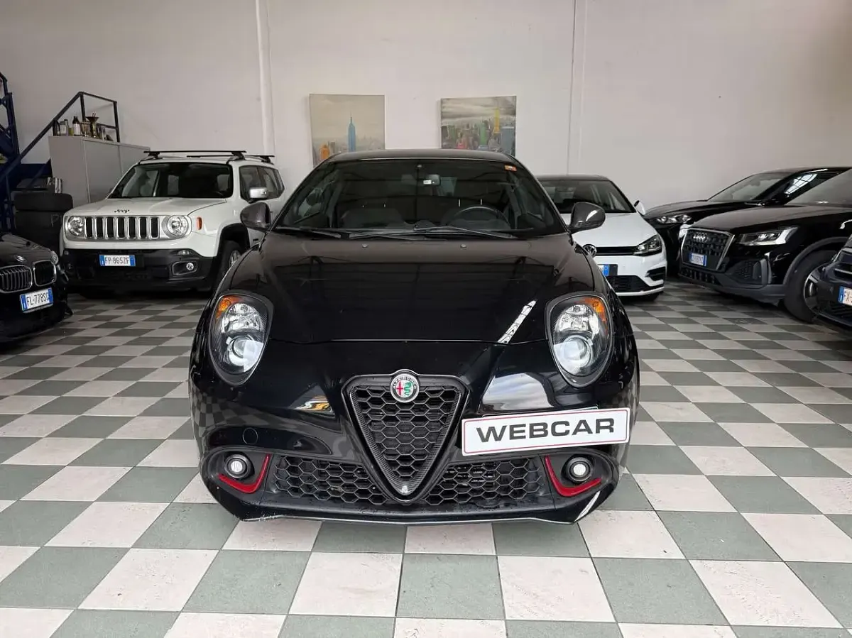 Begagnad Alfa Romeo MiTo Veloce 170 HK (125 kW) 2018 Svart Halvkombi