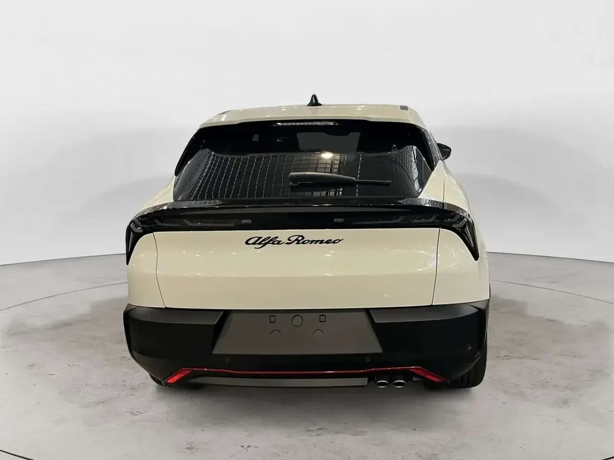 Nuova Alfa Romeo GT Junior Edizione Speciale 145 CV (106 kW) 2025 Other SUV