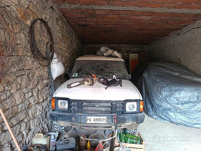 Usata Land Rover Discovery 113 CV (83 kW) 1992 Bianco SUV