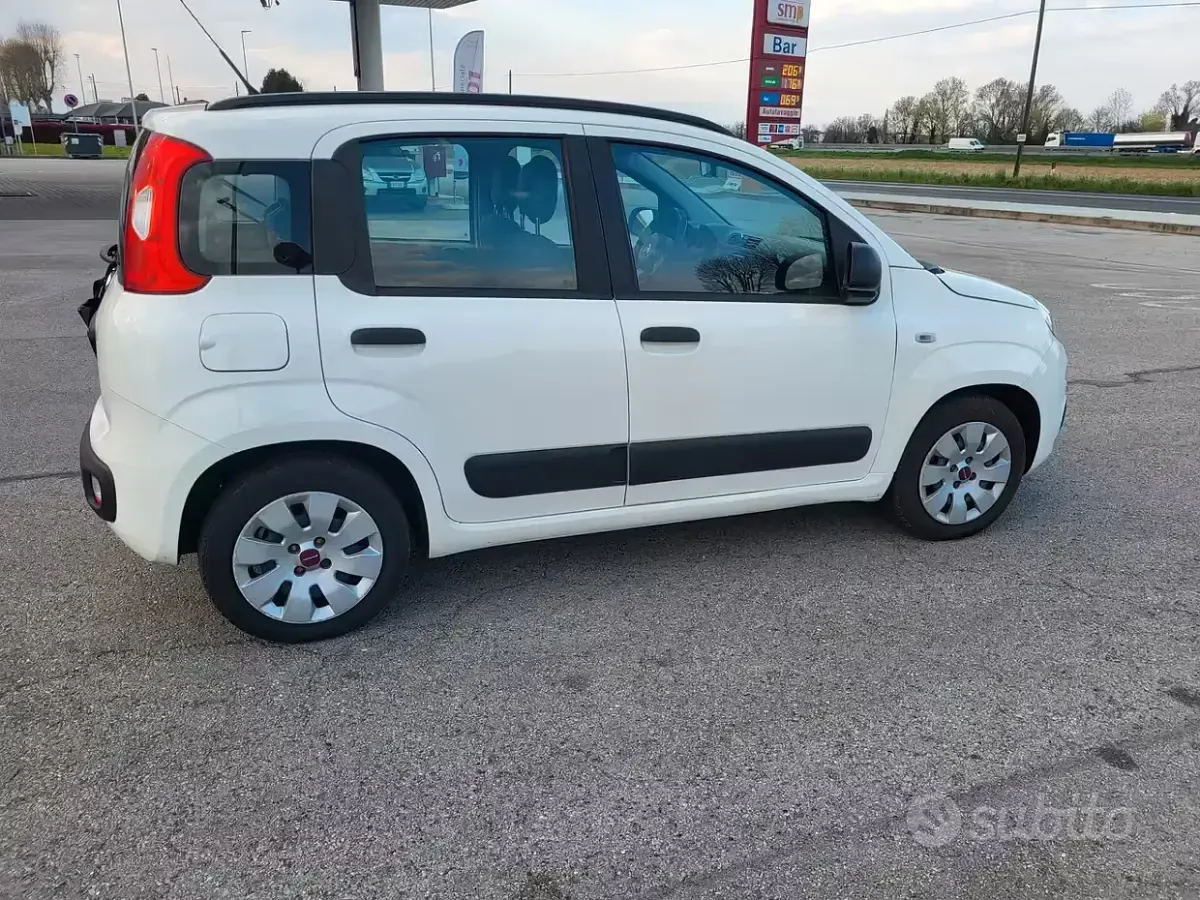 Gebraucht Fiat Panda 69 PS (50 kW) 2012 Weiß Kleinwagen