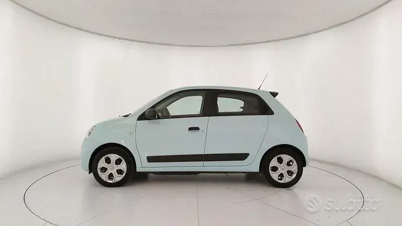 Usata Renault Twingo 60 kW (82 CV) 2023 Blu Utilitaria